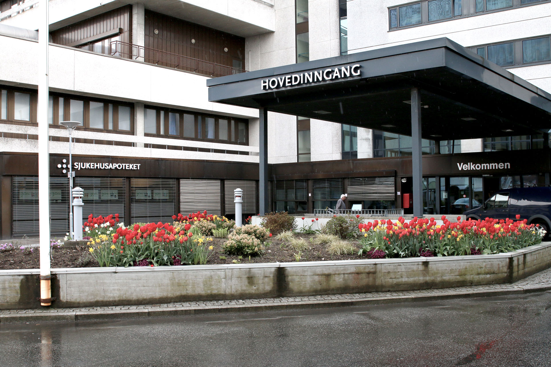 A building with a sign on it